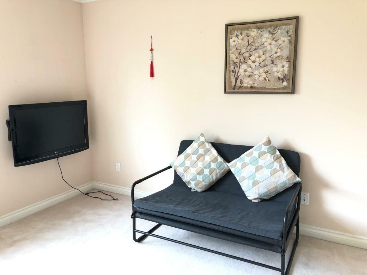 فندق Sunny House ريتشموند، كولومبيا البريطانية المظهر الخارجي الصورة