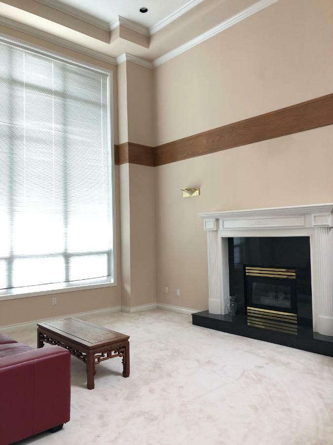 فندق Sunny House ريتشموند، كولومبيا البريطانية المظهر الخارجي الصورة